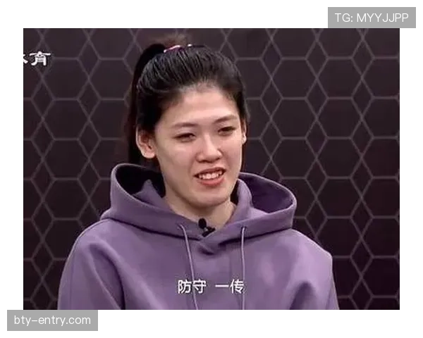 李盈莹训练完直接拎爱马仕去吃人均三千的日料？